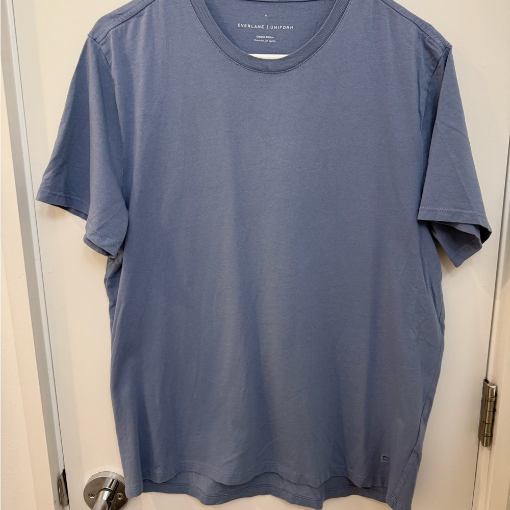 Everlane Men's Blue T-Shirt